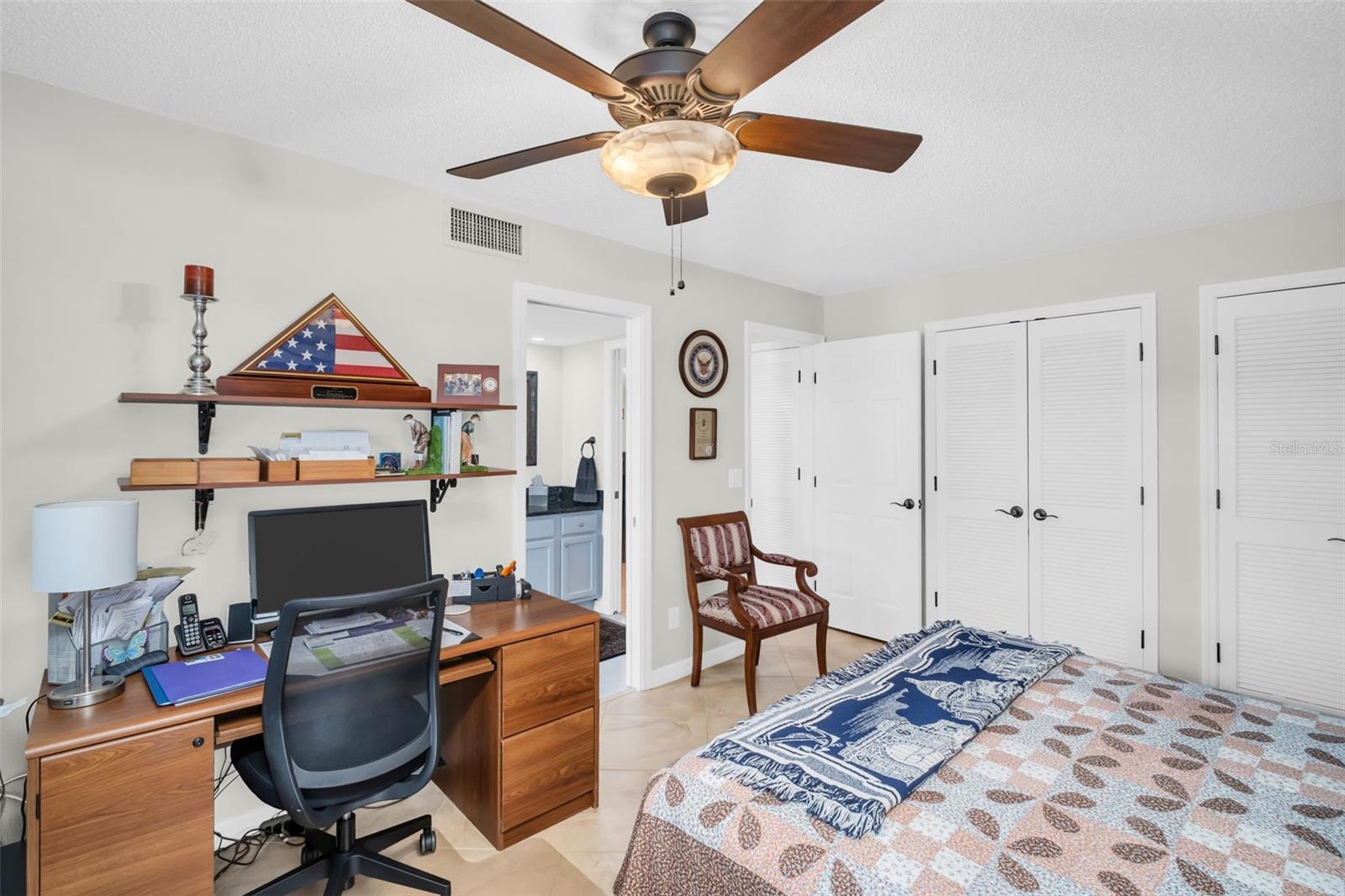 IN-LAW/GUEST SUITE