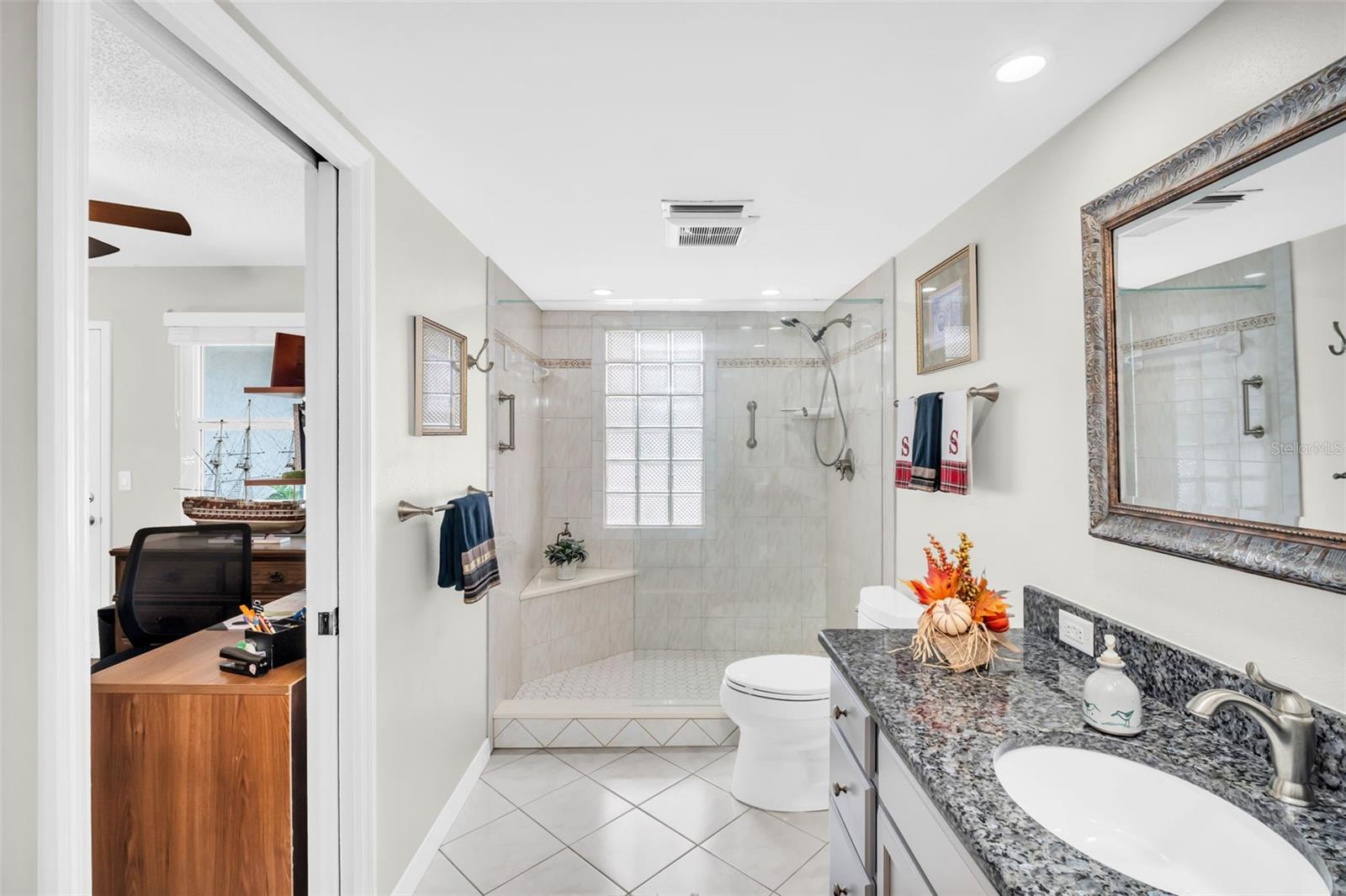 WALK-IN AND SEATED SHOWER