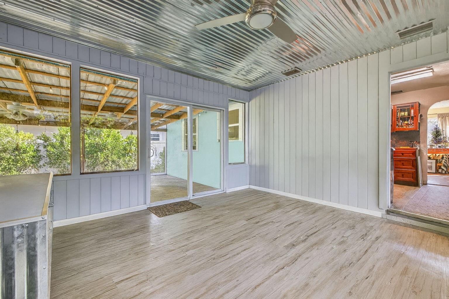 Florida Room - Virtually Edited