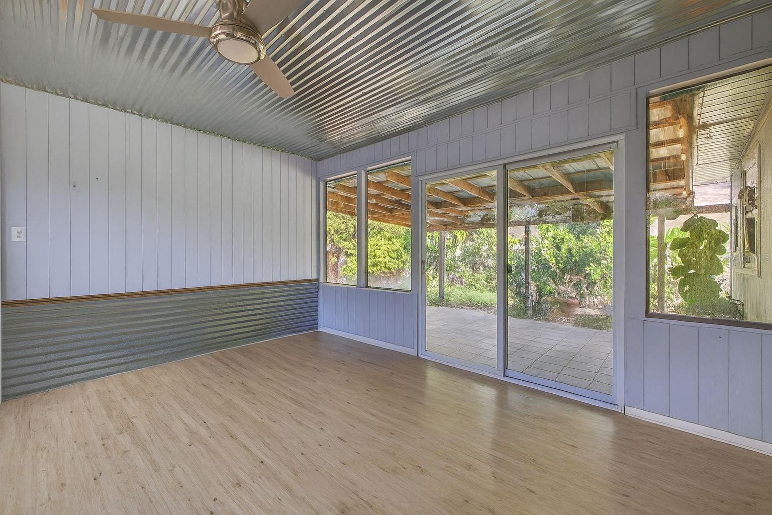 Florida Room - Virtually Edited