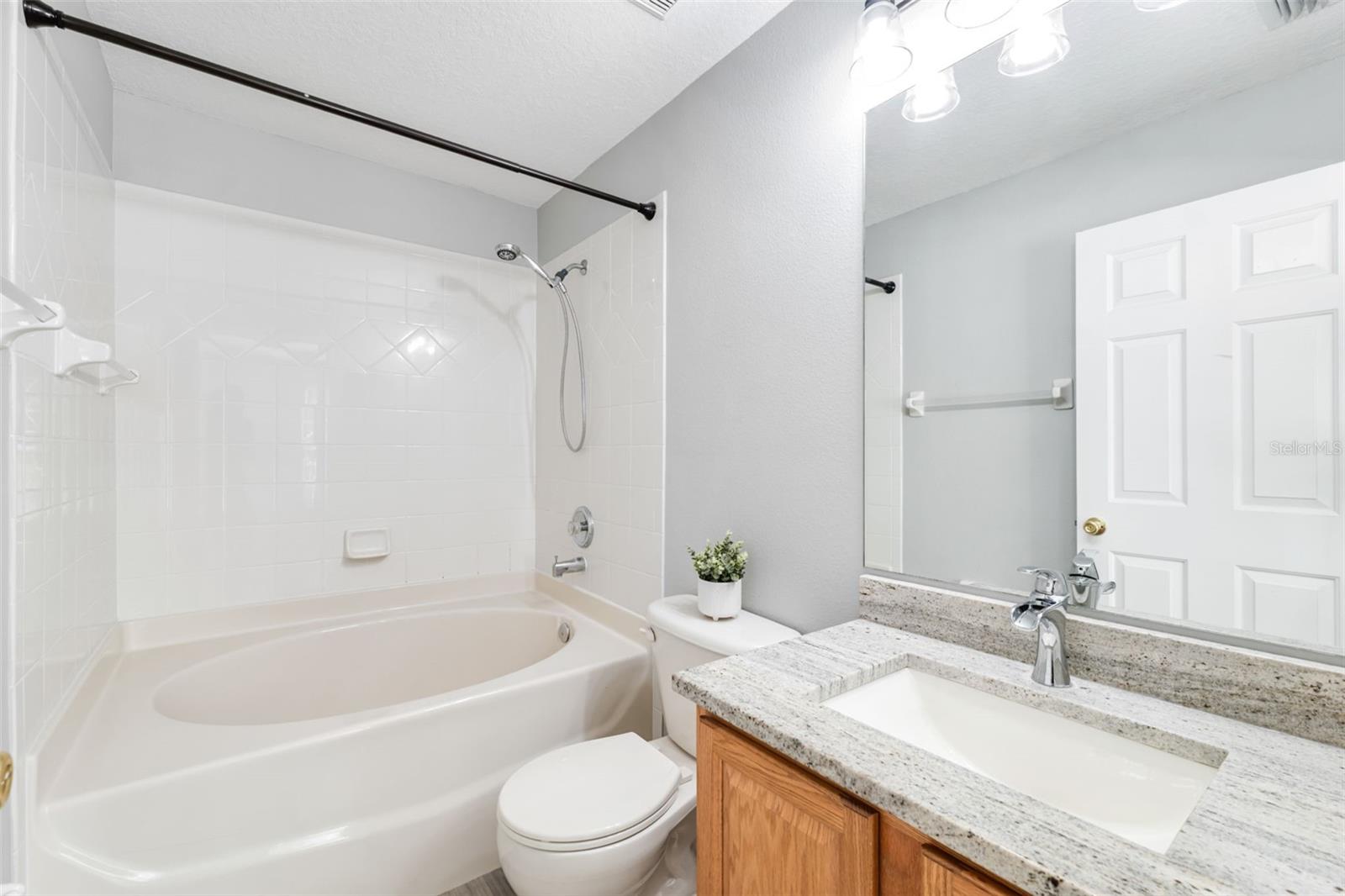 En Suite w/ Garden Soaking Tub!
