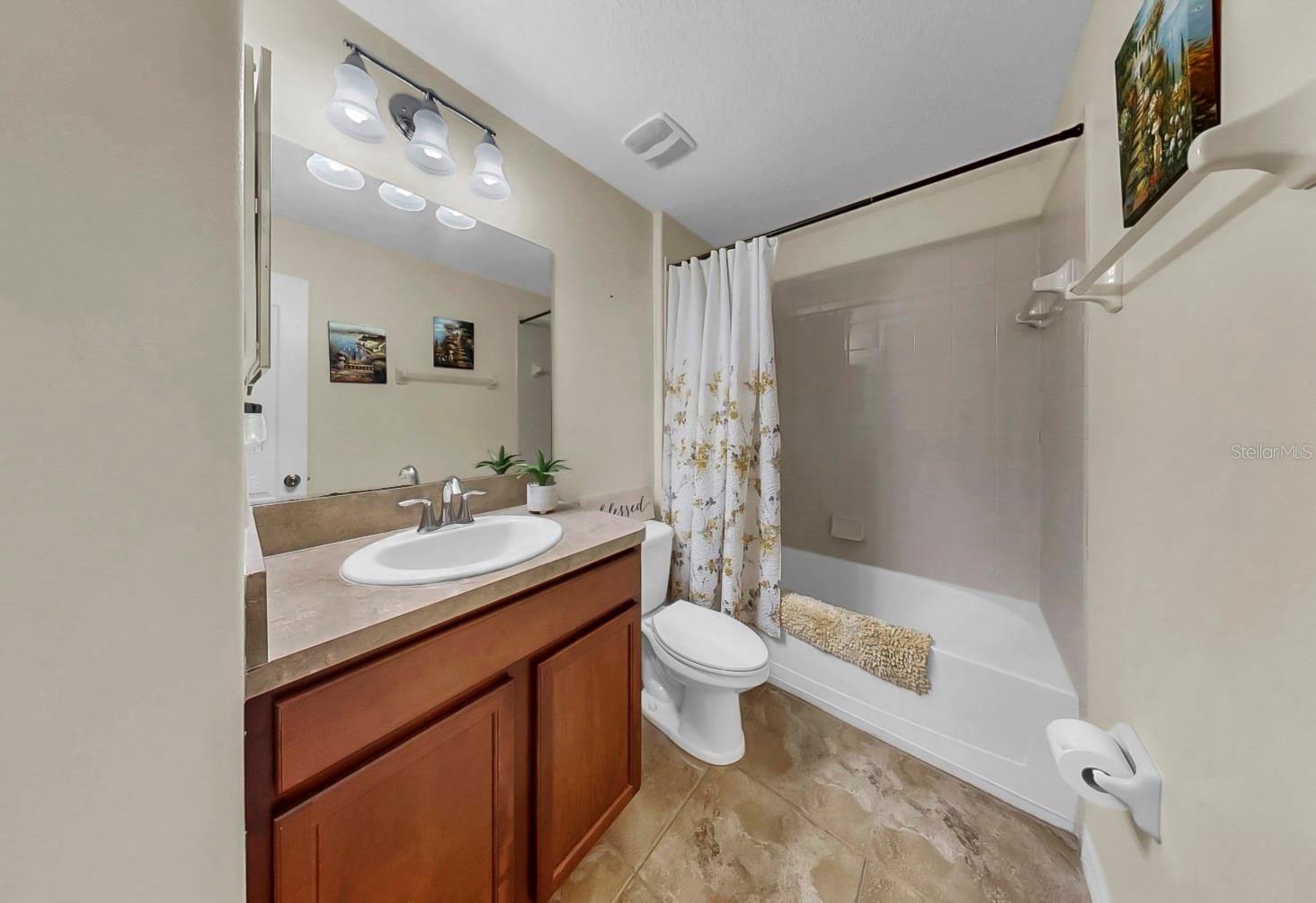 Full Bathroom