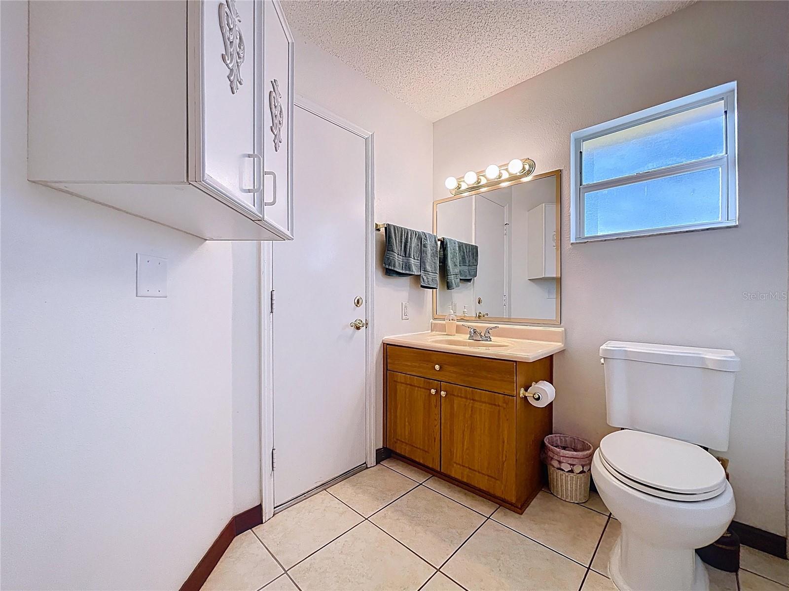 2nd Bathroom