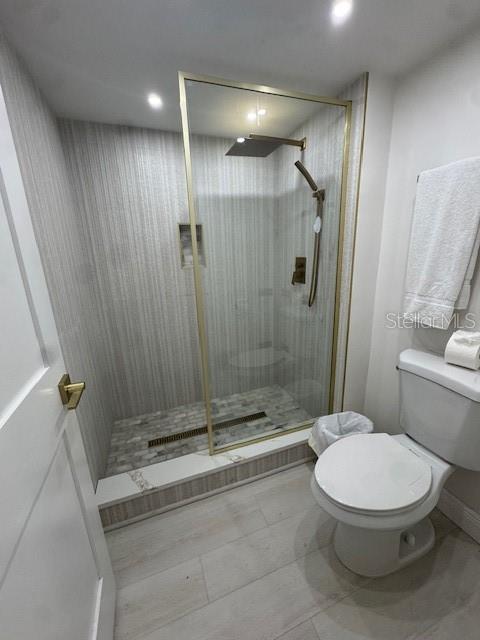 TB8435877