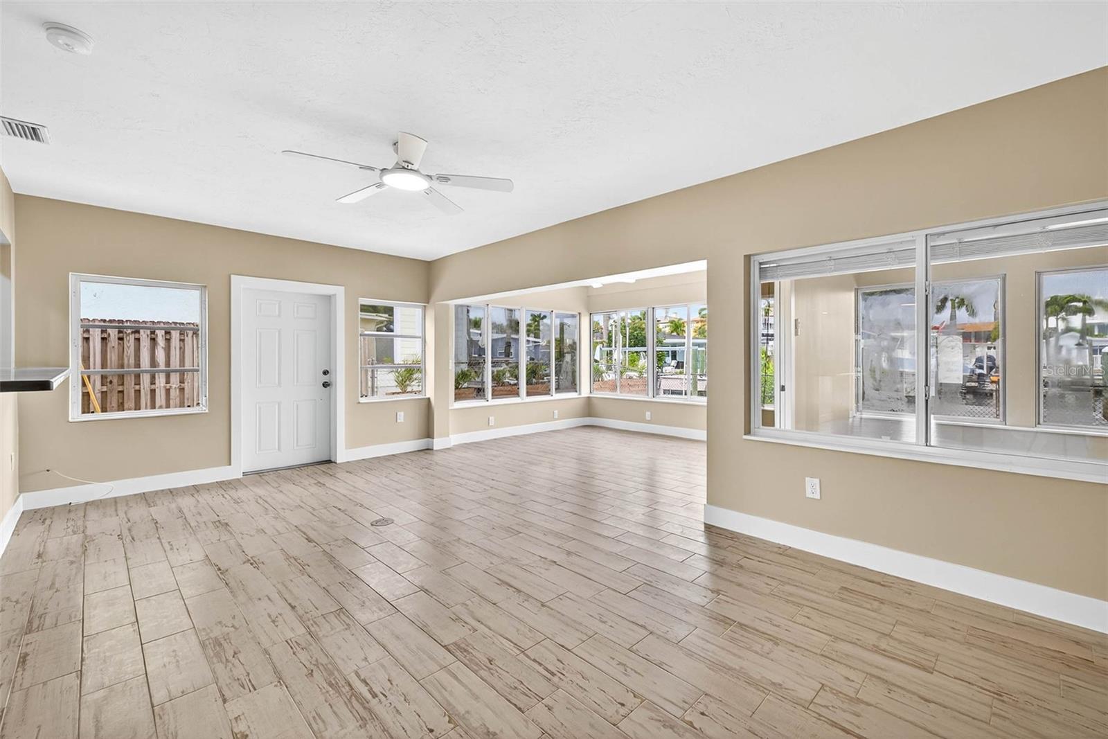 Open Floor Plan Living Room and Bonus Room