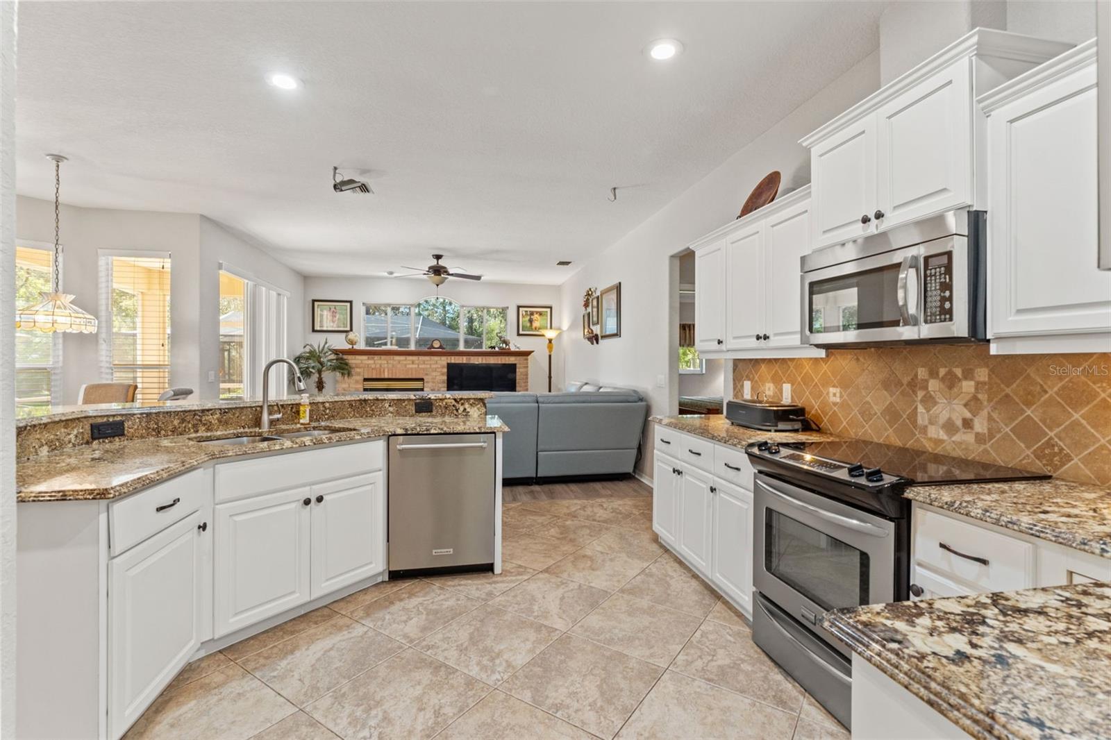 KITCHEN RENOVATED IN 2017