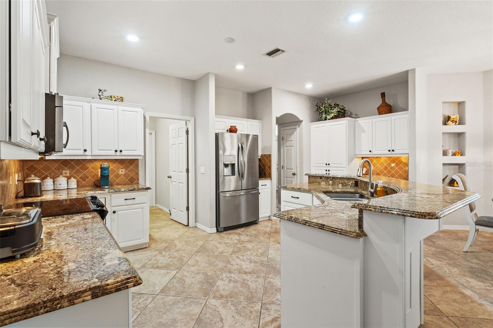 GRANITE COUNTERTOPS