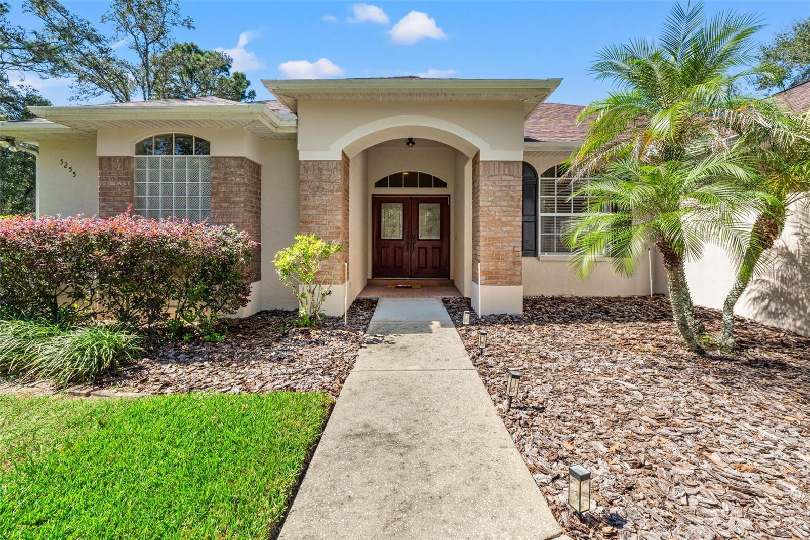 DOUBLE DOOR FRONT ENTRY