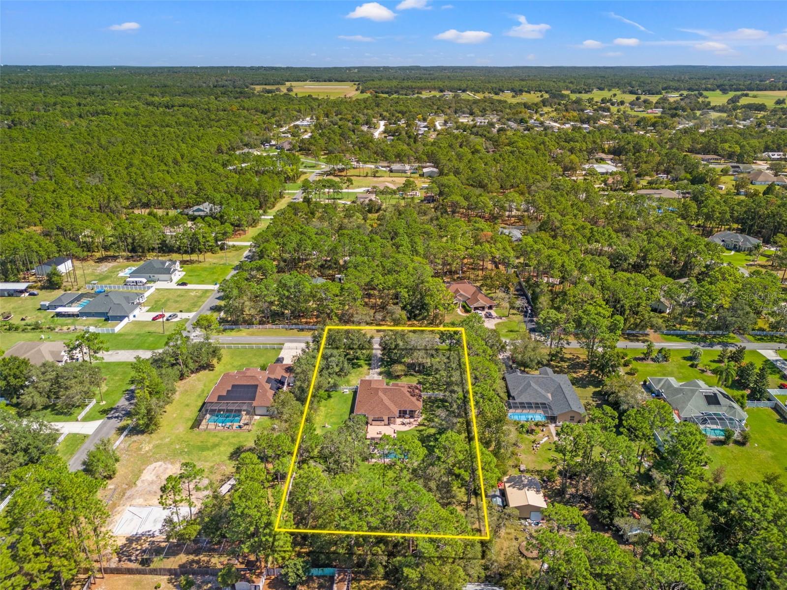 LARGE 1 ACRE LOT