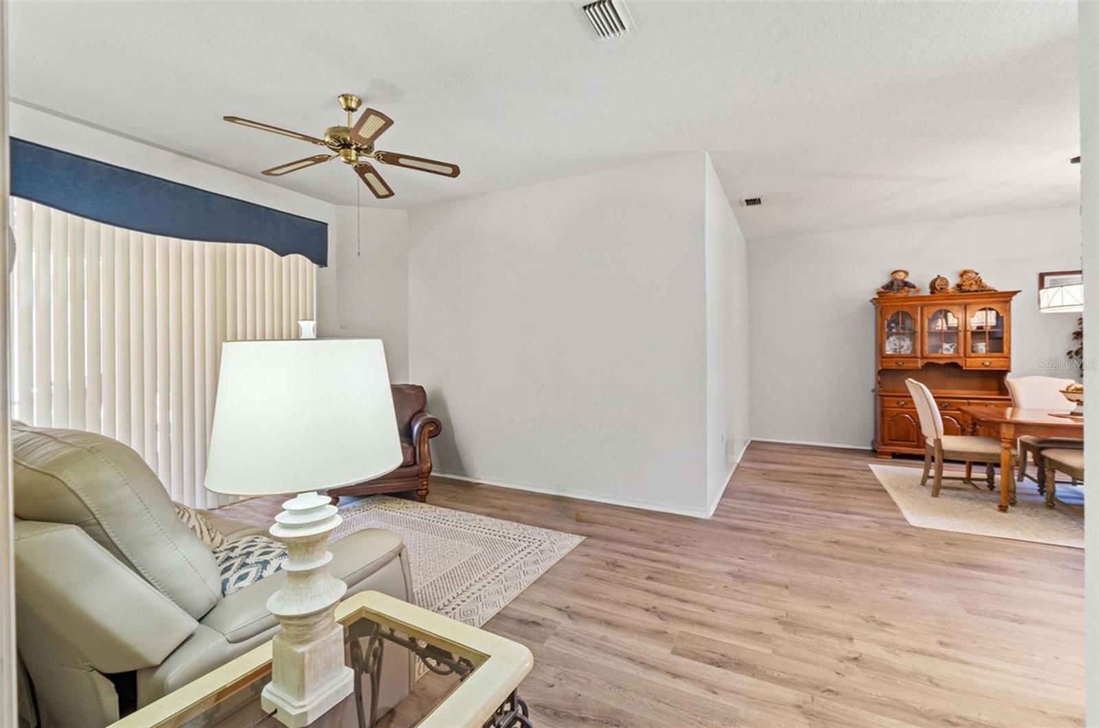 FORMAL LIVING & DINING ROOMS