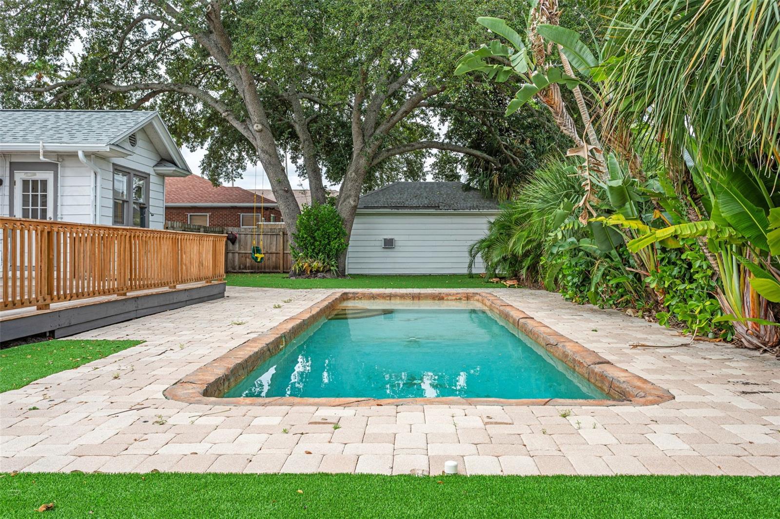 pool