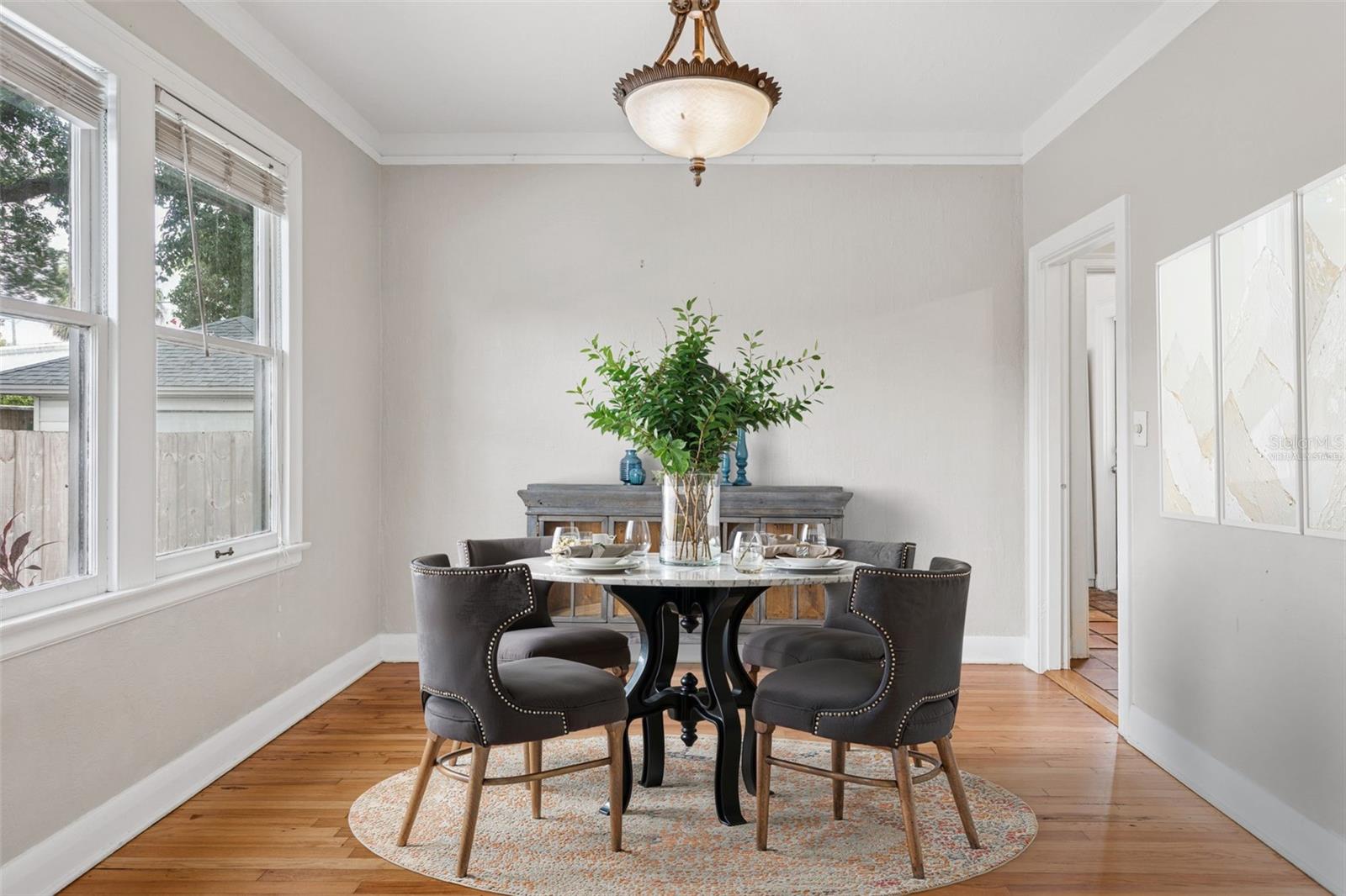 dining room virtually staged