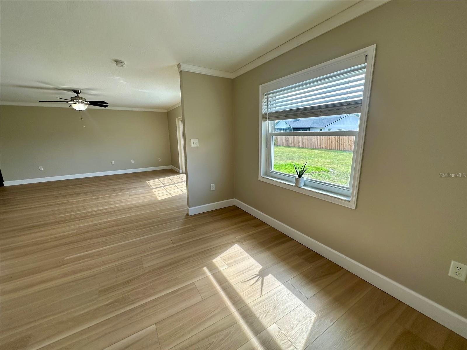 dining room to living room