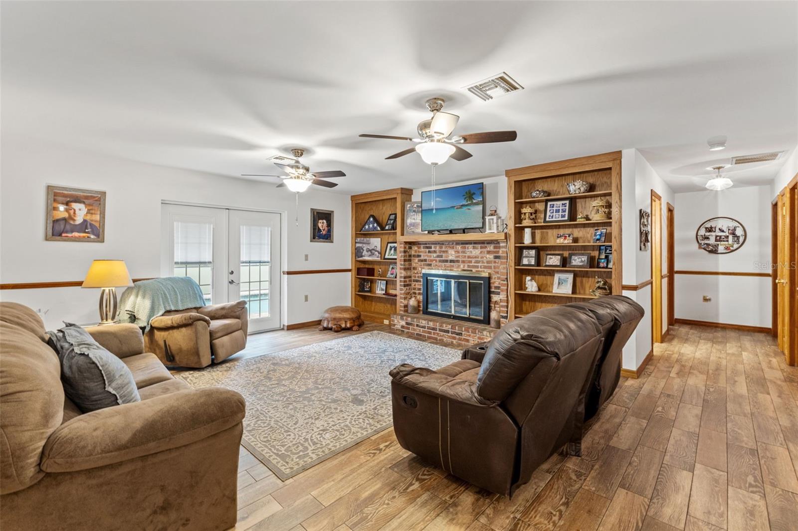 Living Room with Fireplace