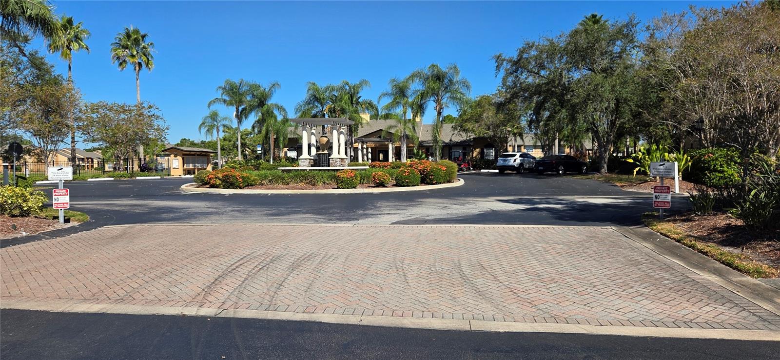 Entrance to Bal Harbour