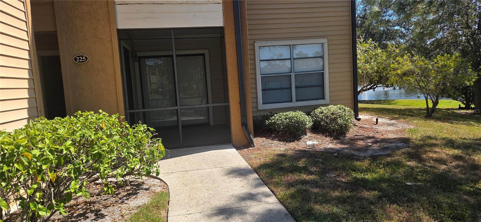 Ground floor unit 225
