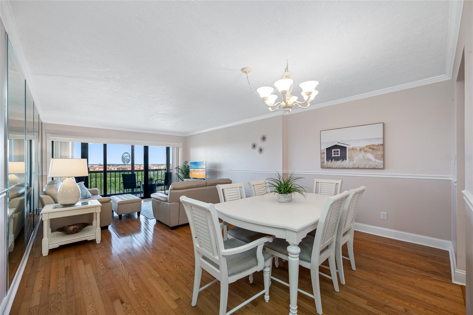 Living-Dining Combination