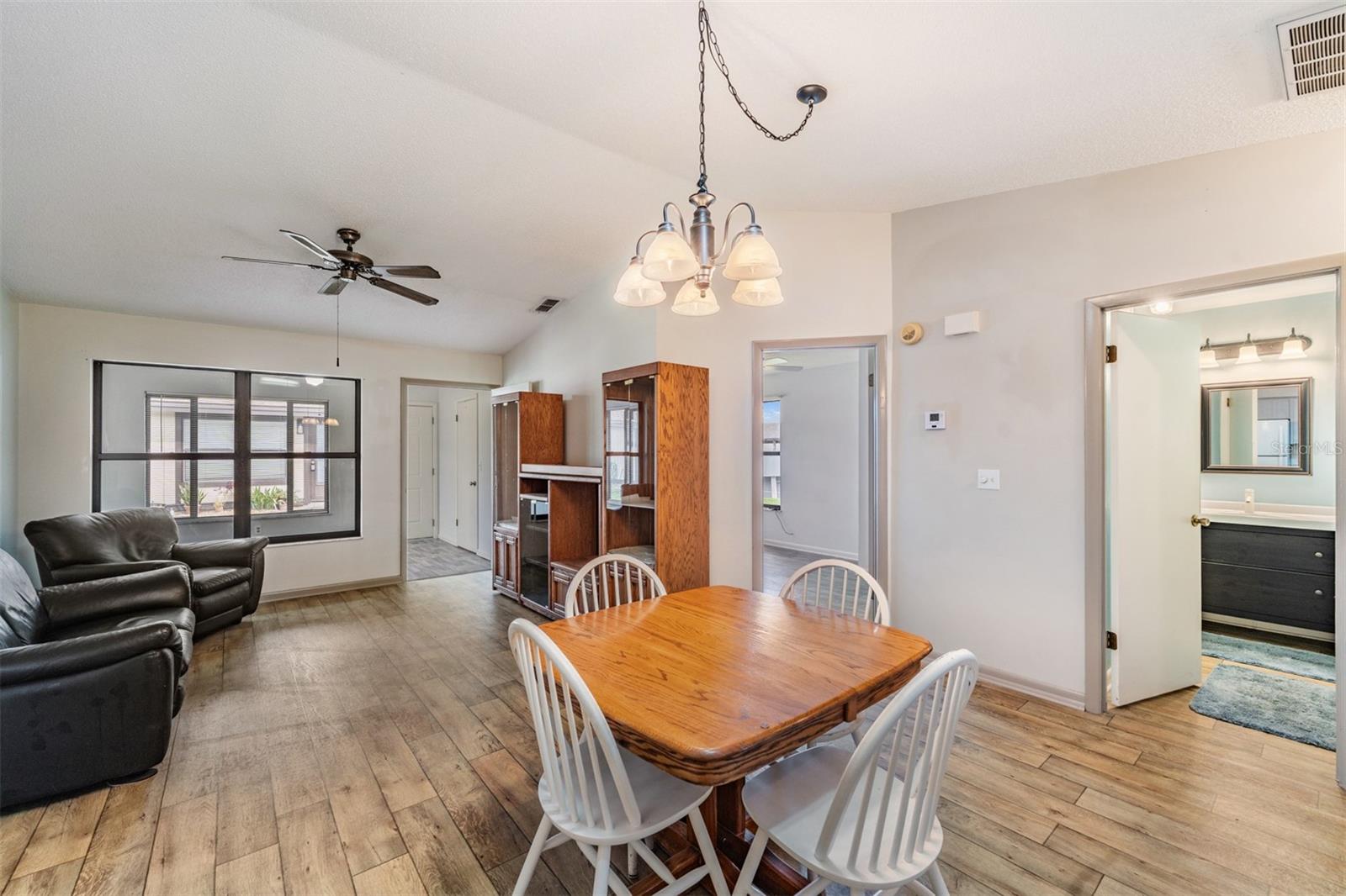 Dinette table in the kitchen, Laminate Flooring, Ceiling Fan