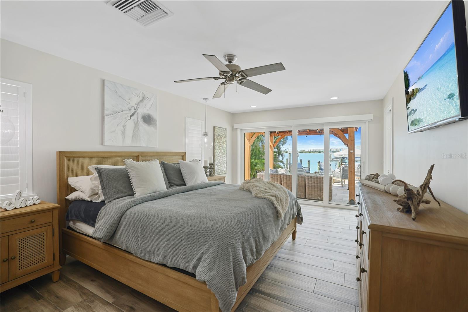 primary bedroom with views