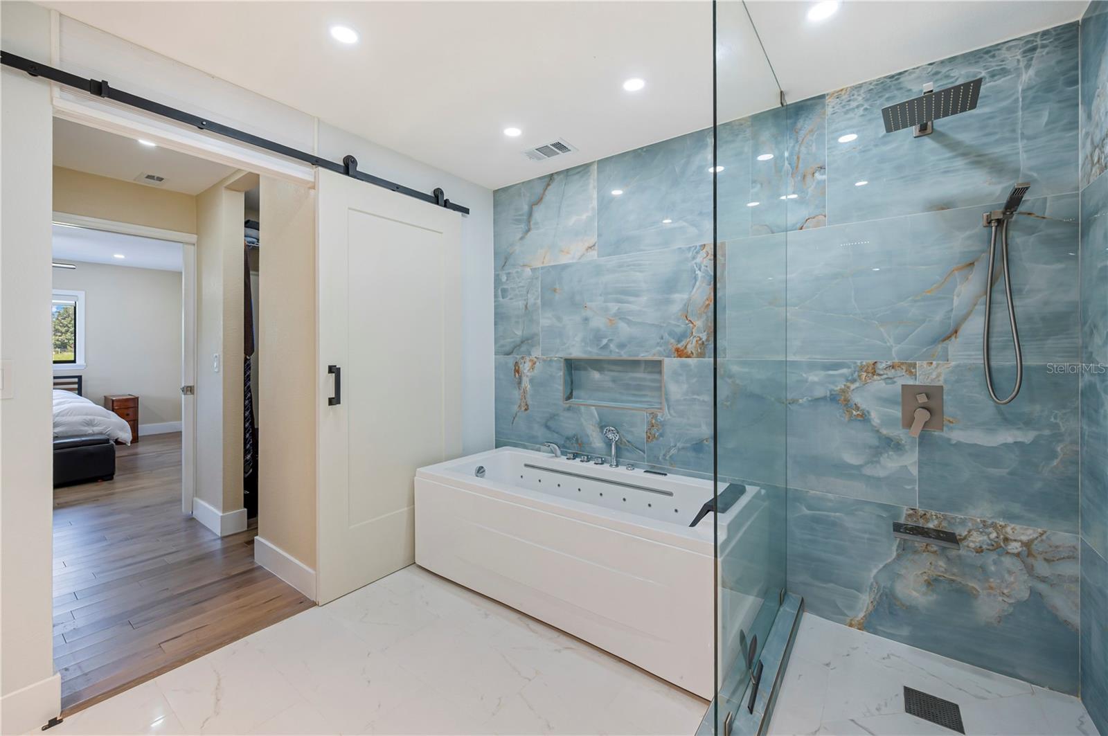 Dreamy porcelain tile