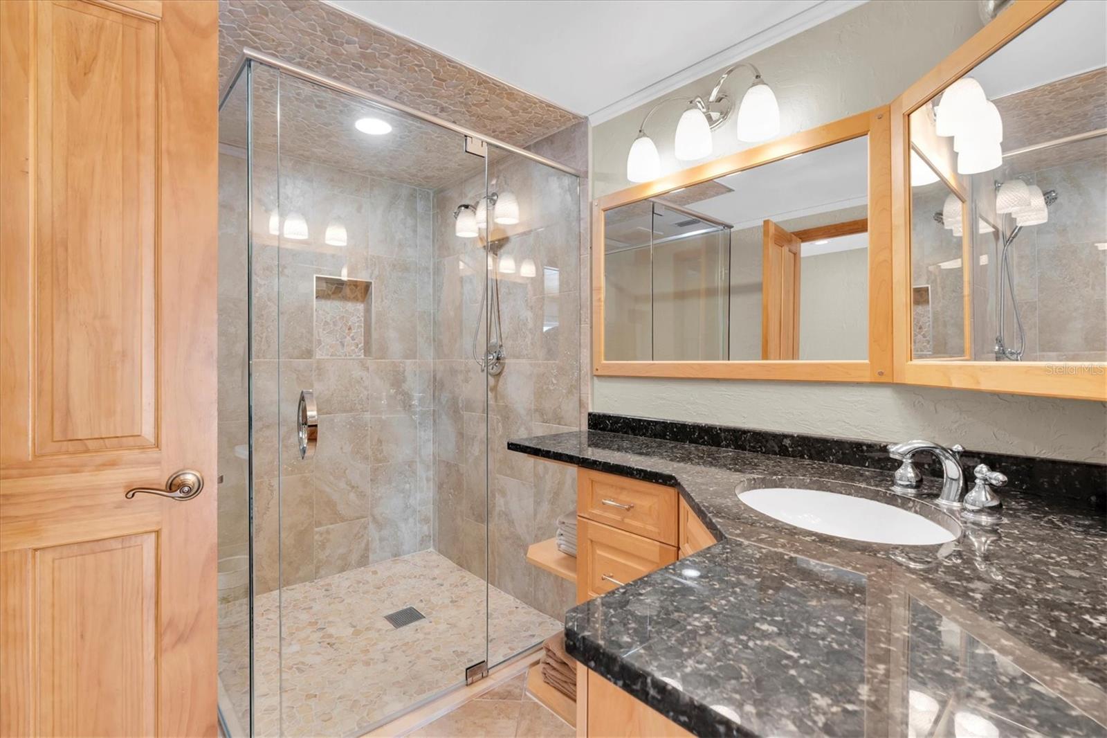 Lower level full bath