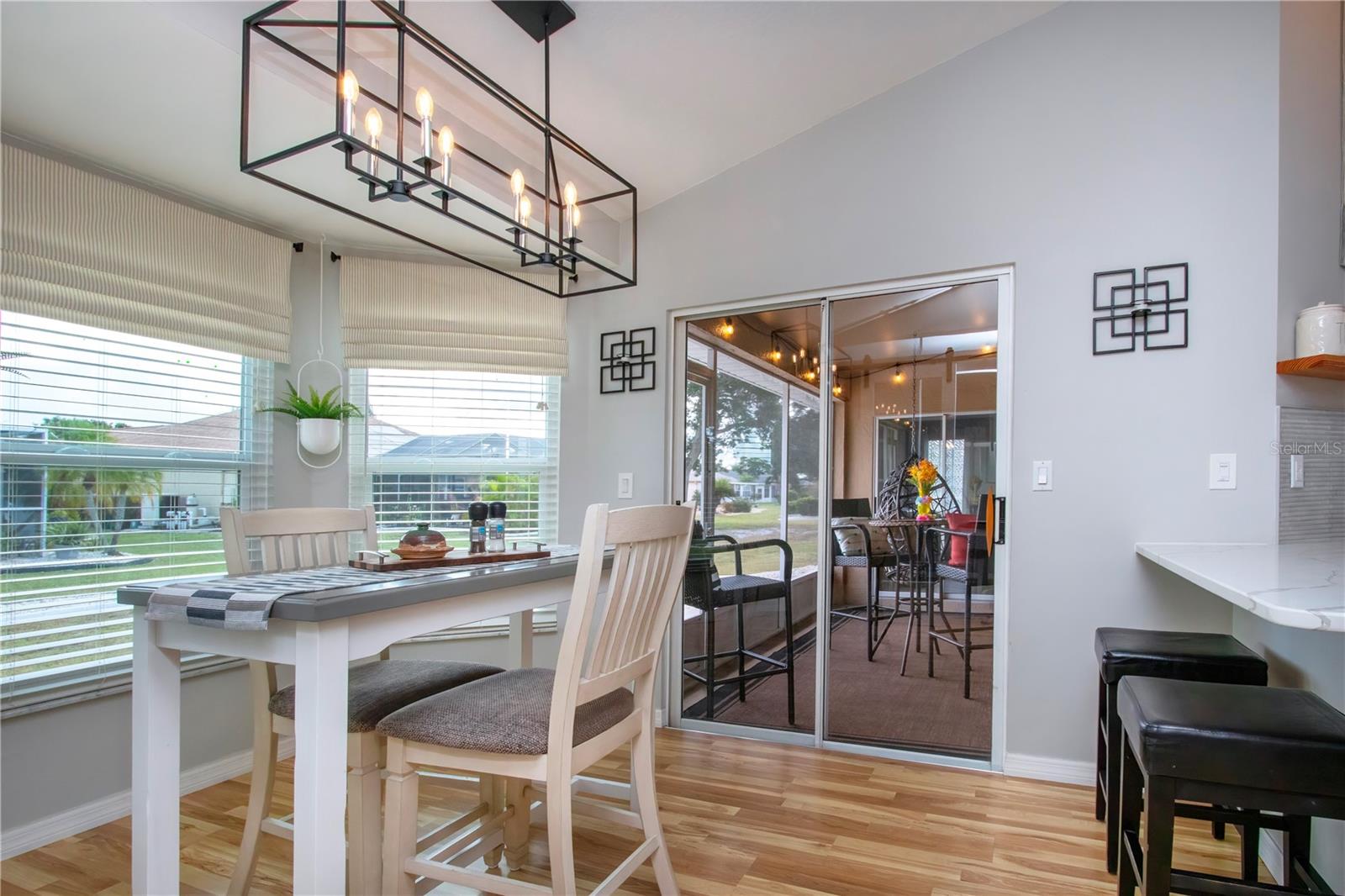 Breakfast Room