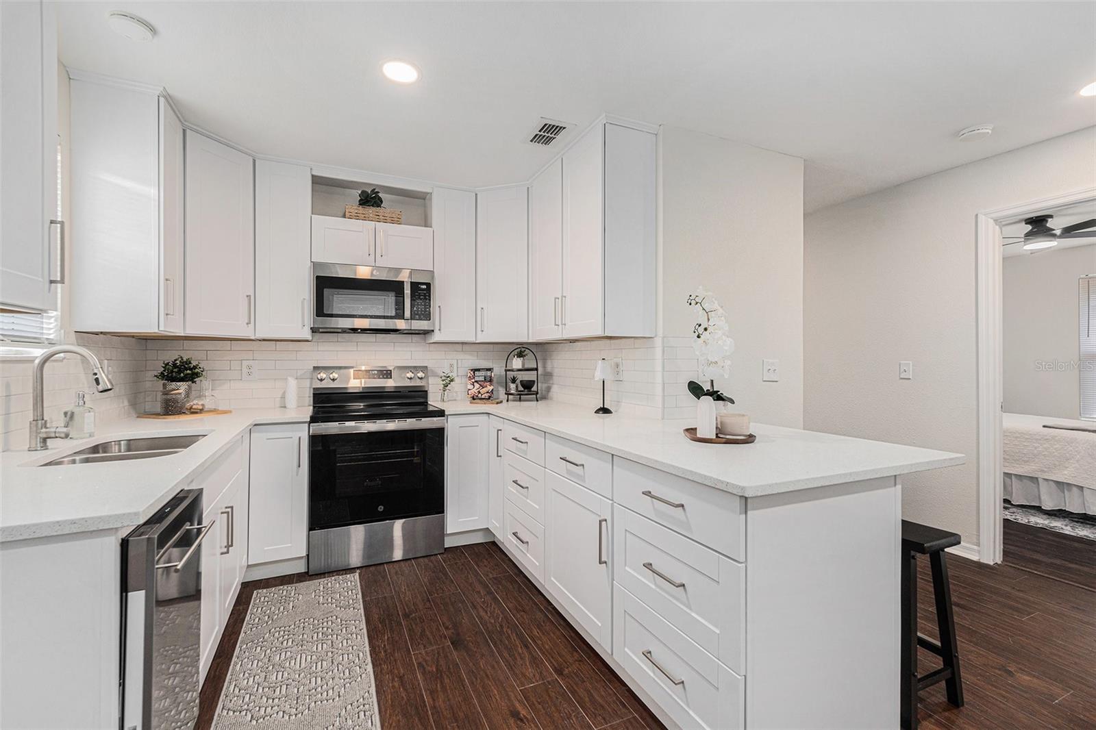 Full Kitchen view