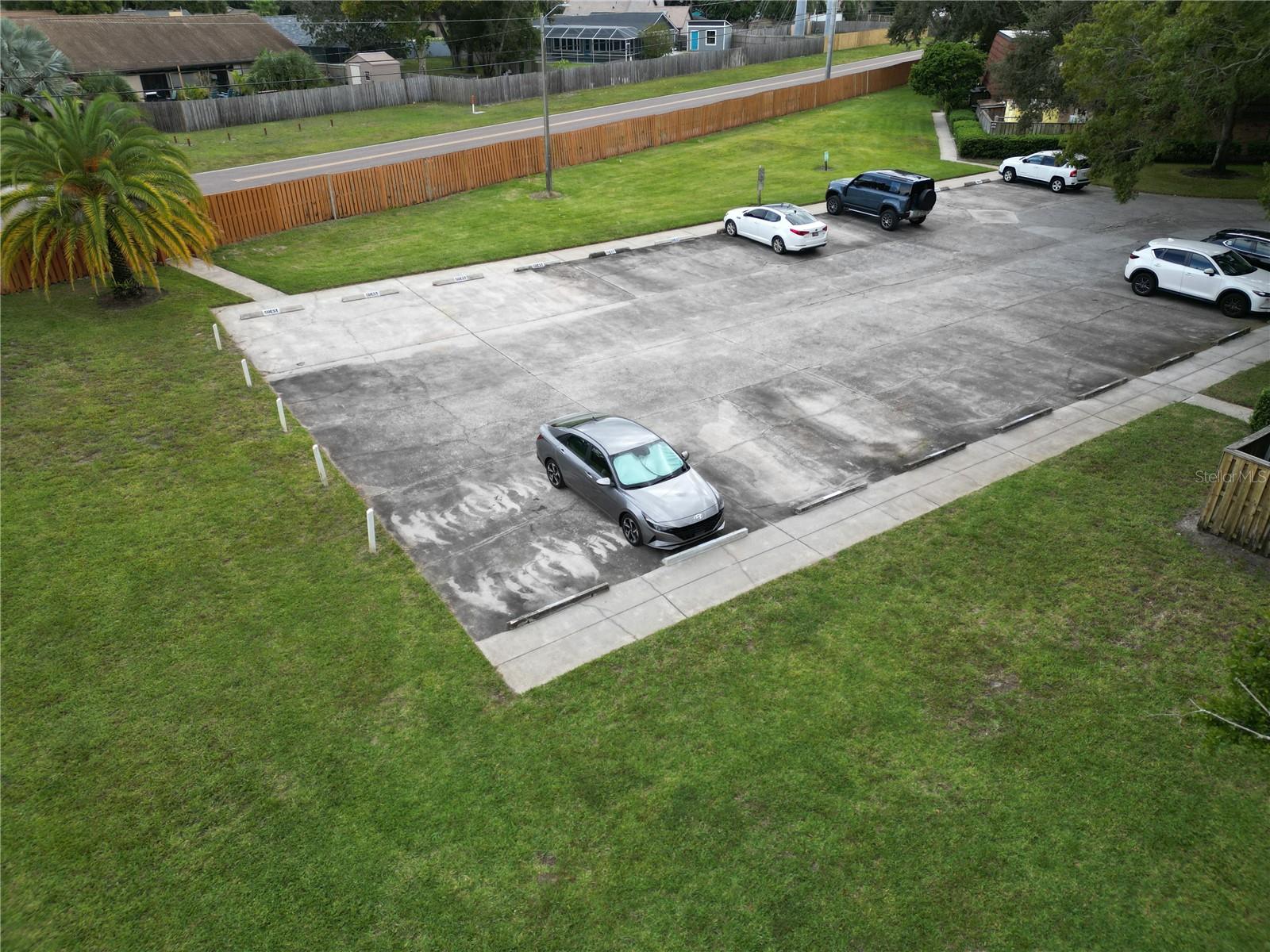EXTRA PARKING