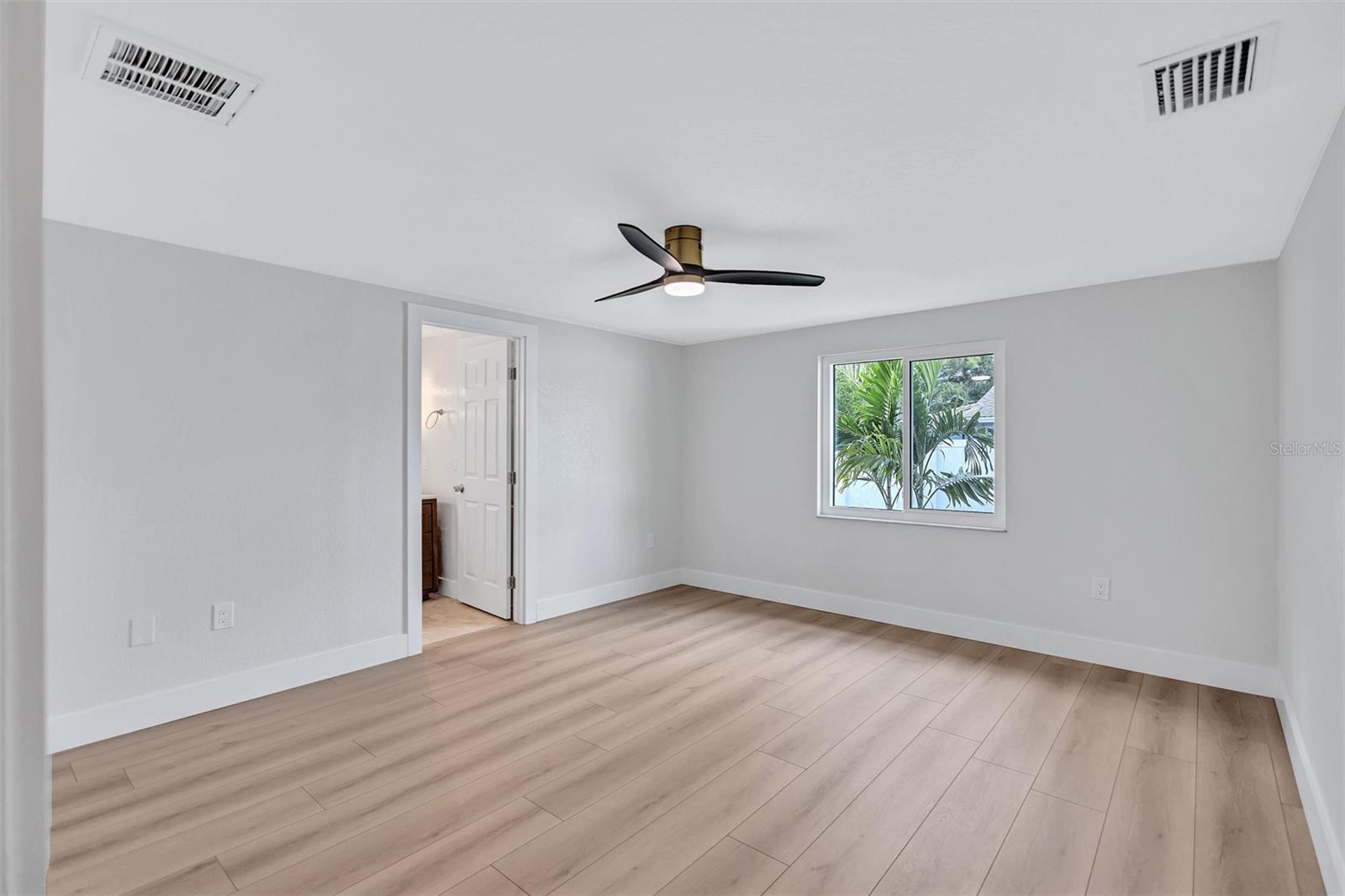 Master Bedroom with en suite master bath and walk-in closet.