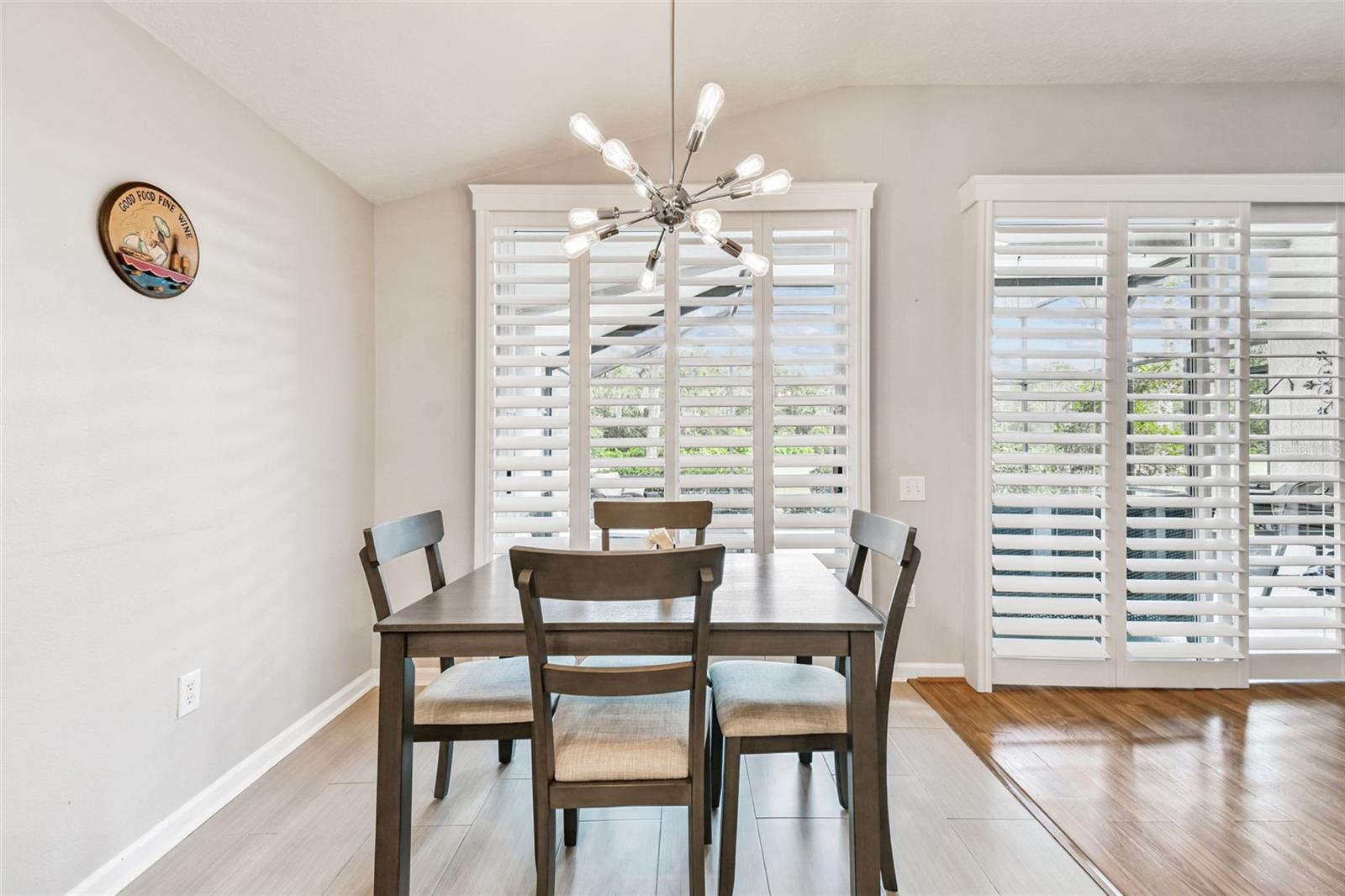 Dining nook with dimmable lights