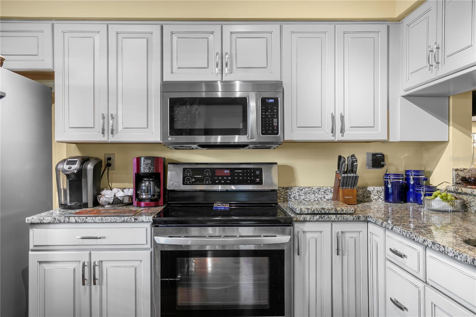 Dinner plans? This kitchen is ready when you are!