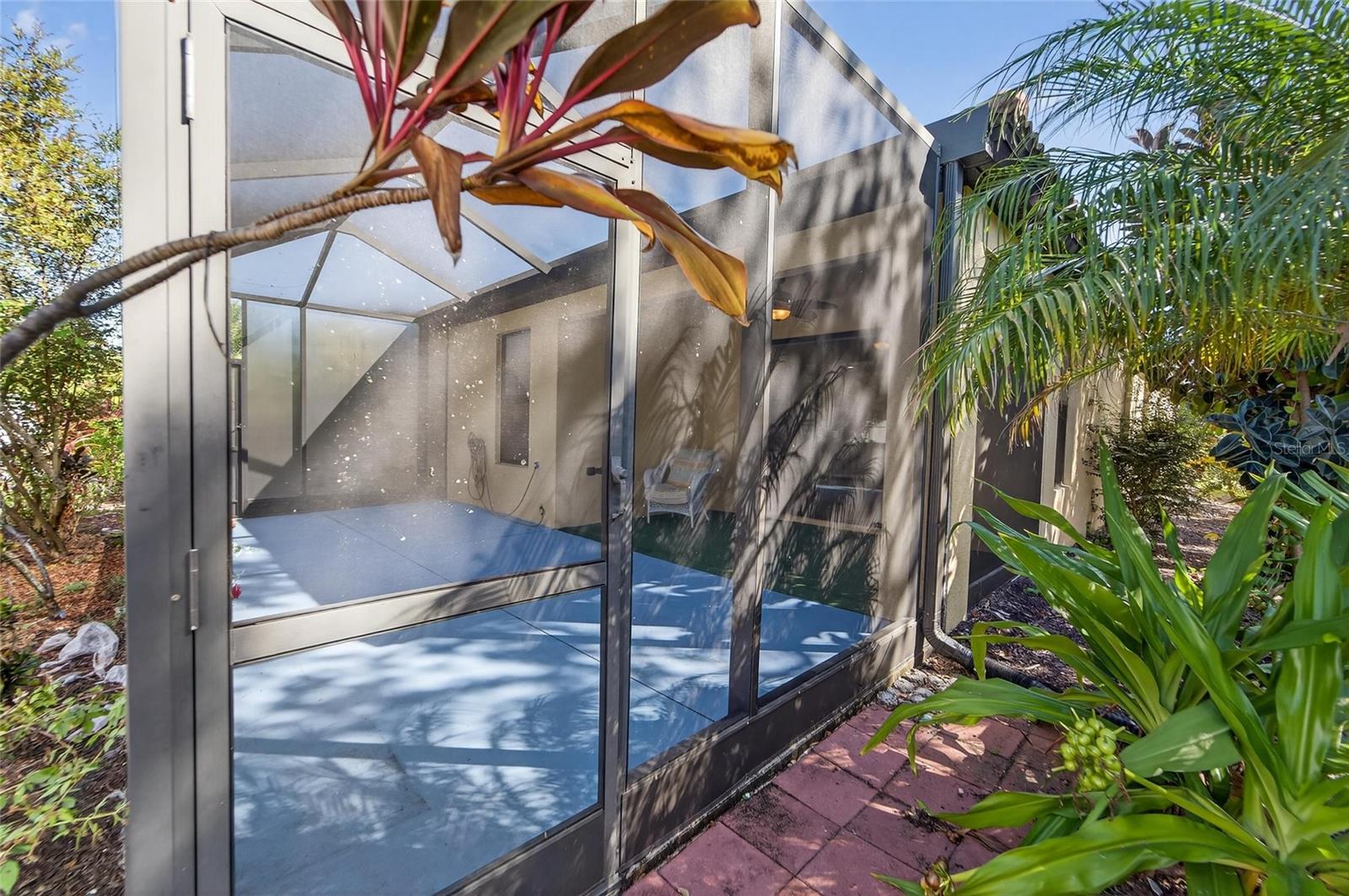 Exterior Screened Lanai