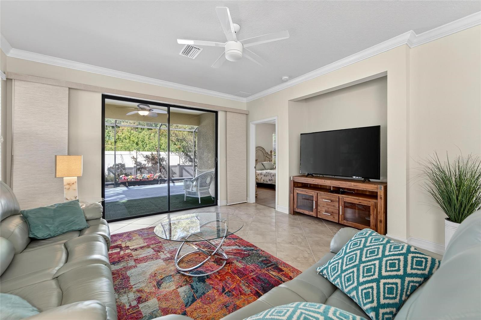 Living Room to Lanai View