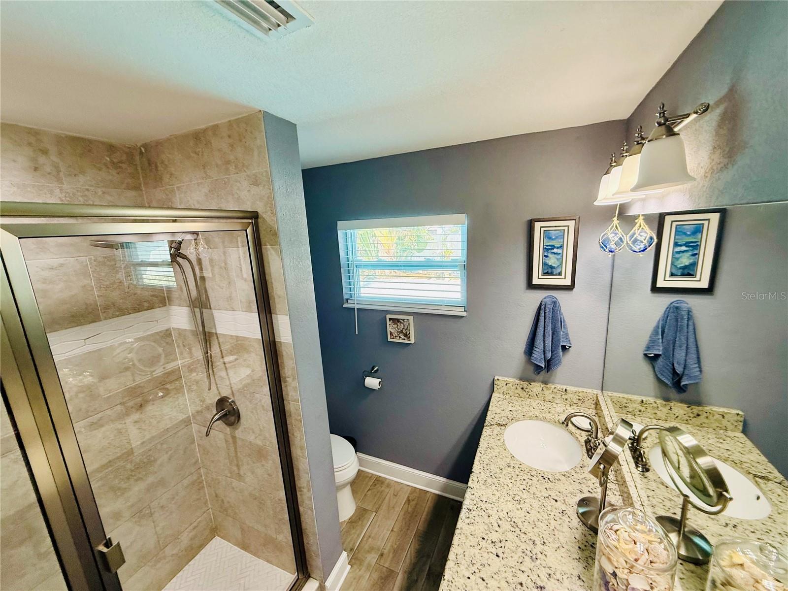 Secondary Bathroom Alternate View