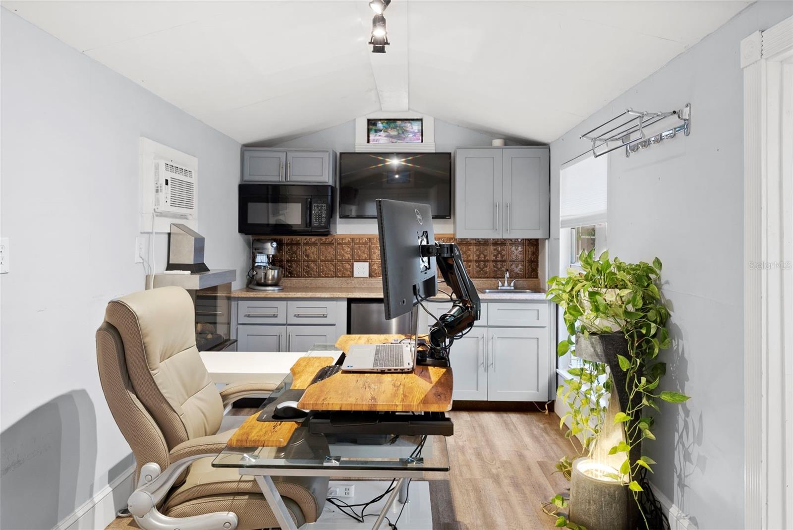 detached efficiency with kitchenette and workspace