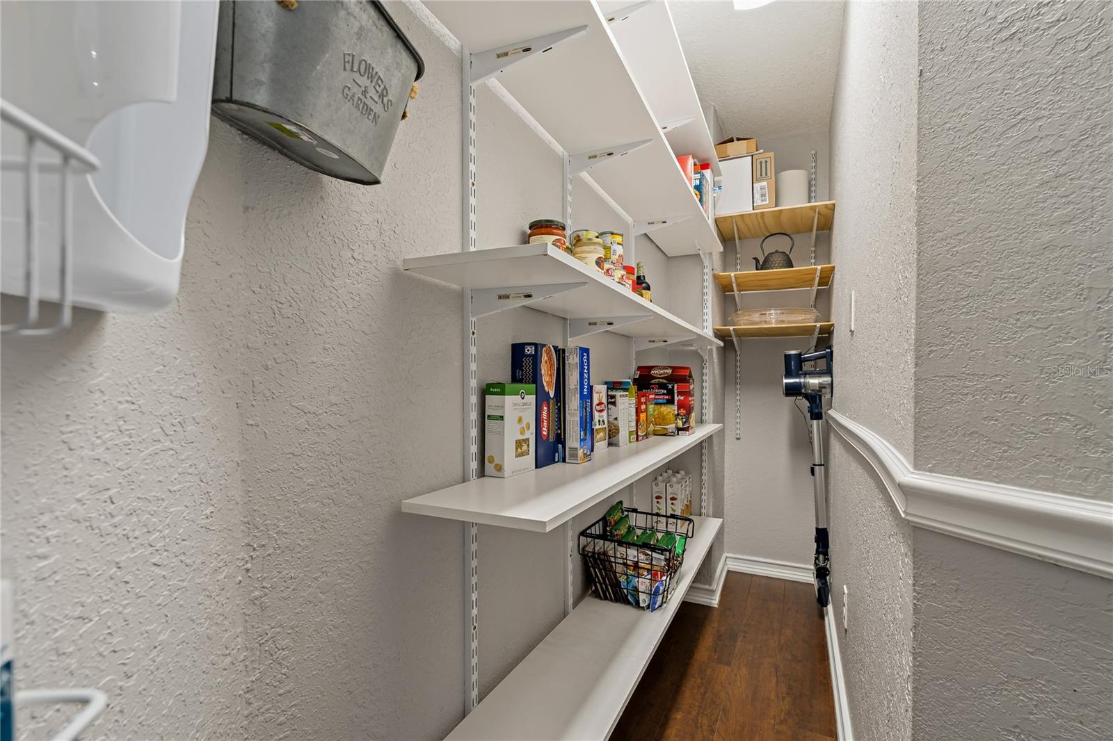 HUGE WALK-IN PANTRY!