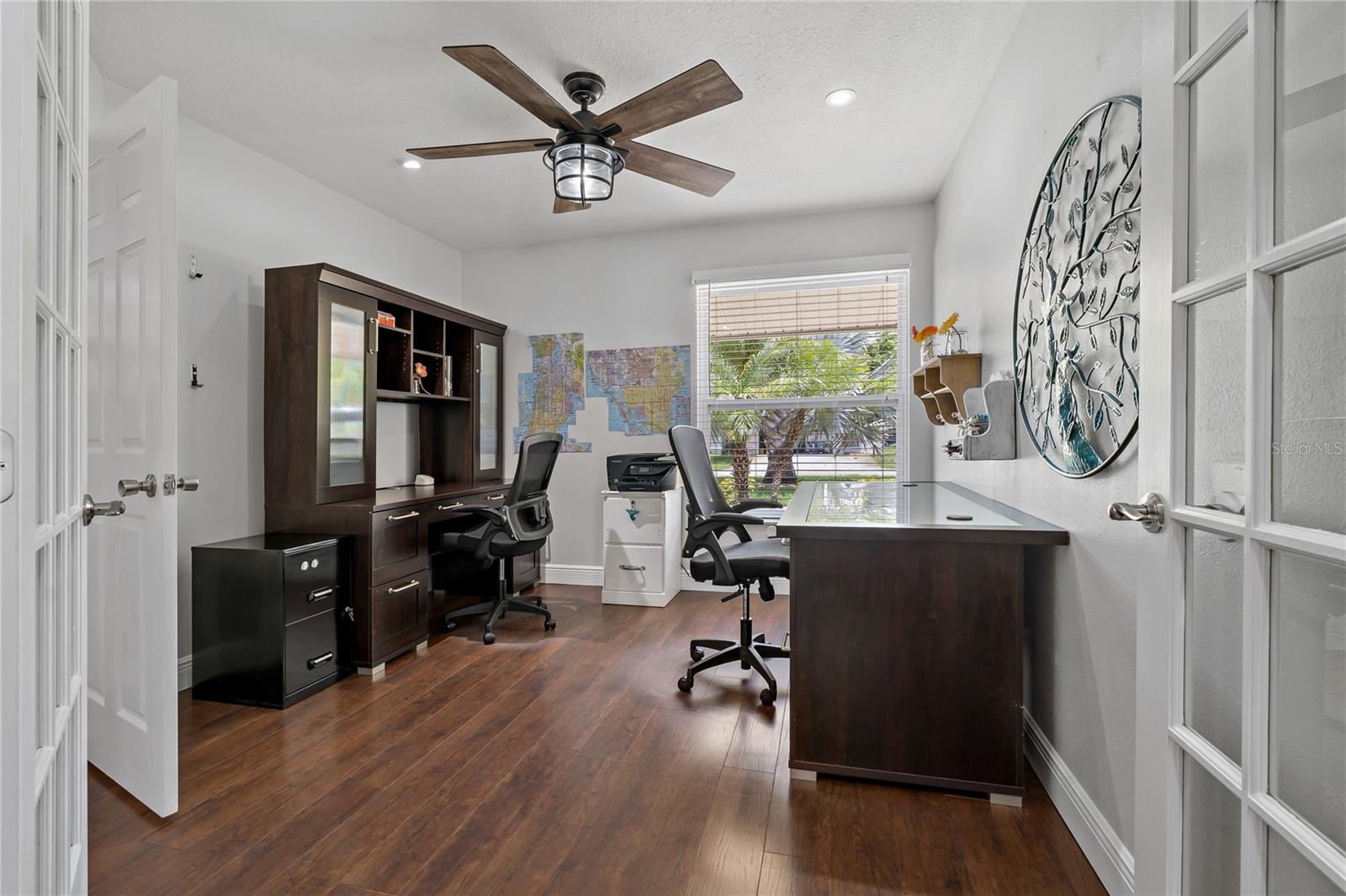 SEPARATE OFFICE OFF THE PRIMARY SUITE