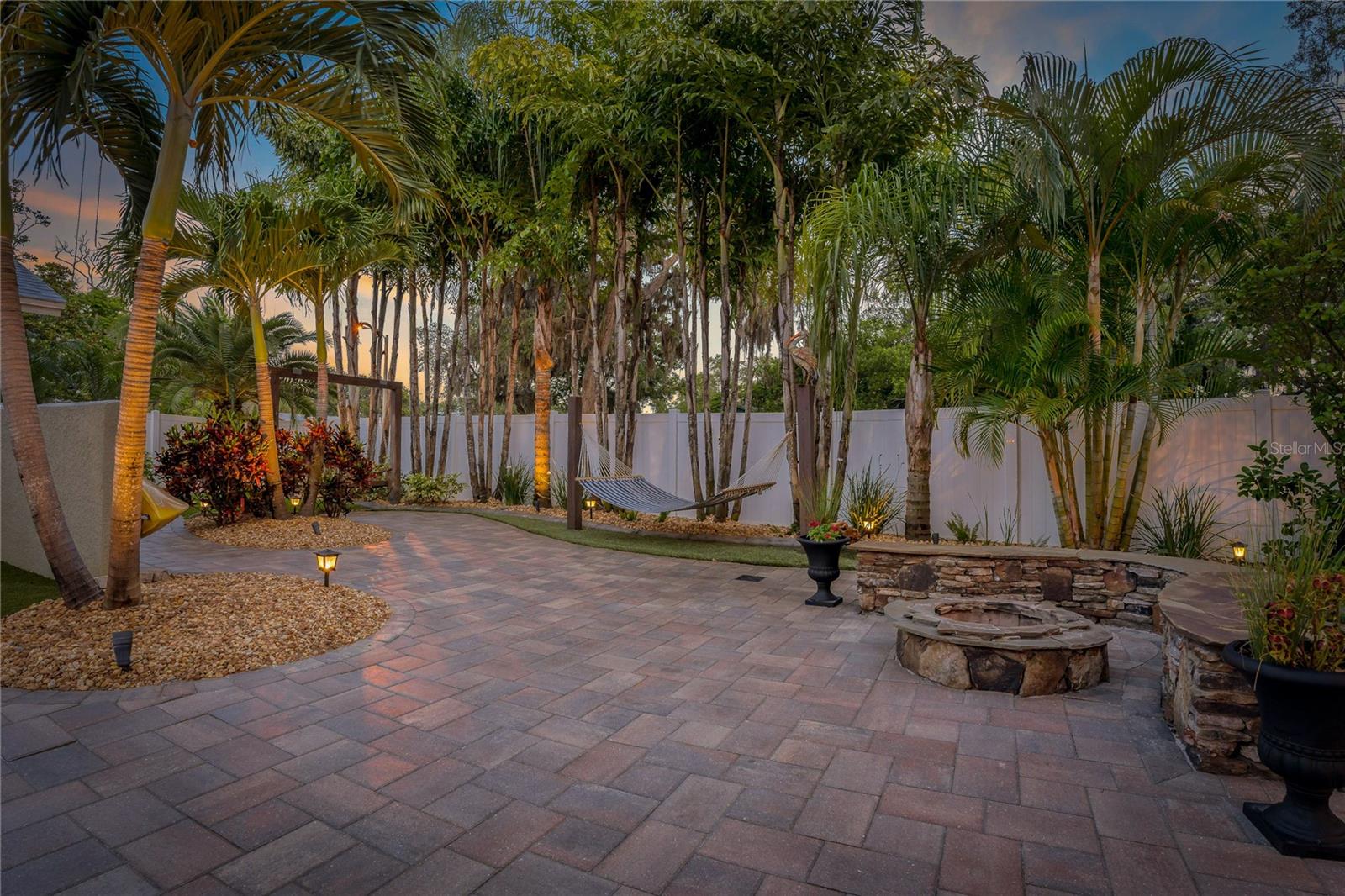 BEAUTIFUL LOW MAINTENANCE BACKYARD OASIS!