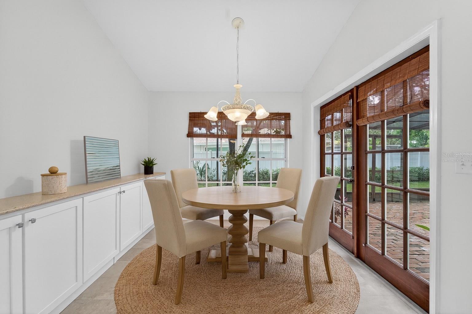 Virtually Staged - Breakfast Nook