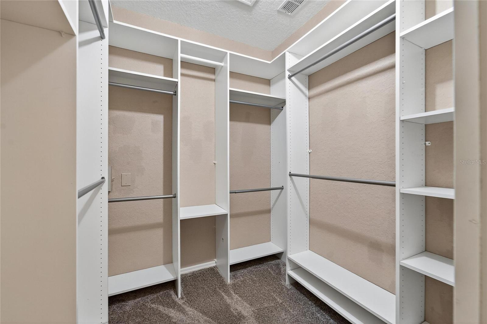 Walk-in closet 7x7