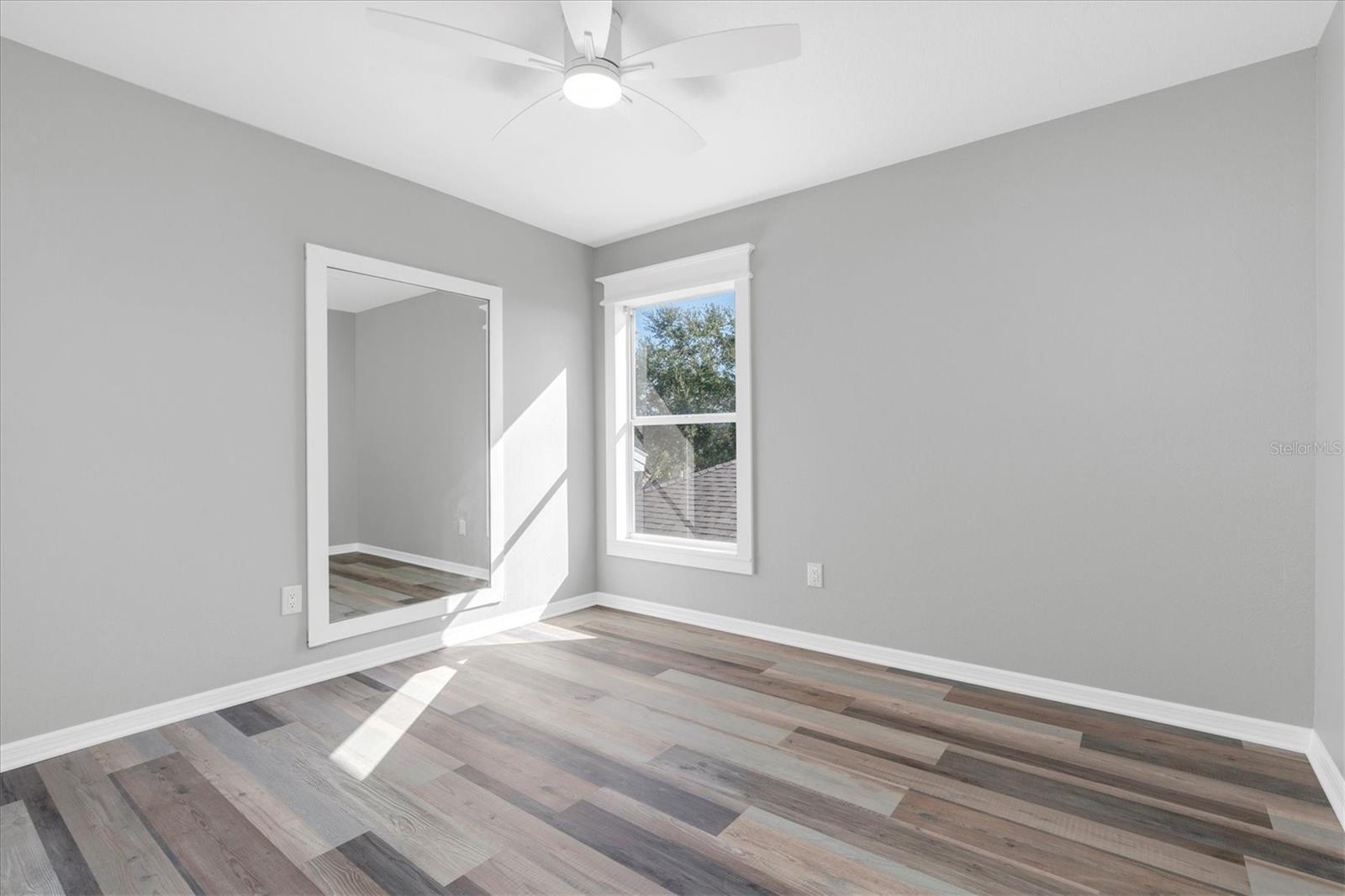 Bedroom 2  9.9 x 11