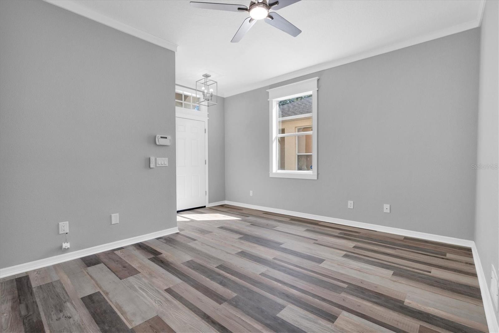 Living Rm 14.9 x 10.6