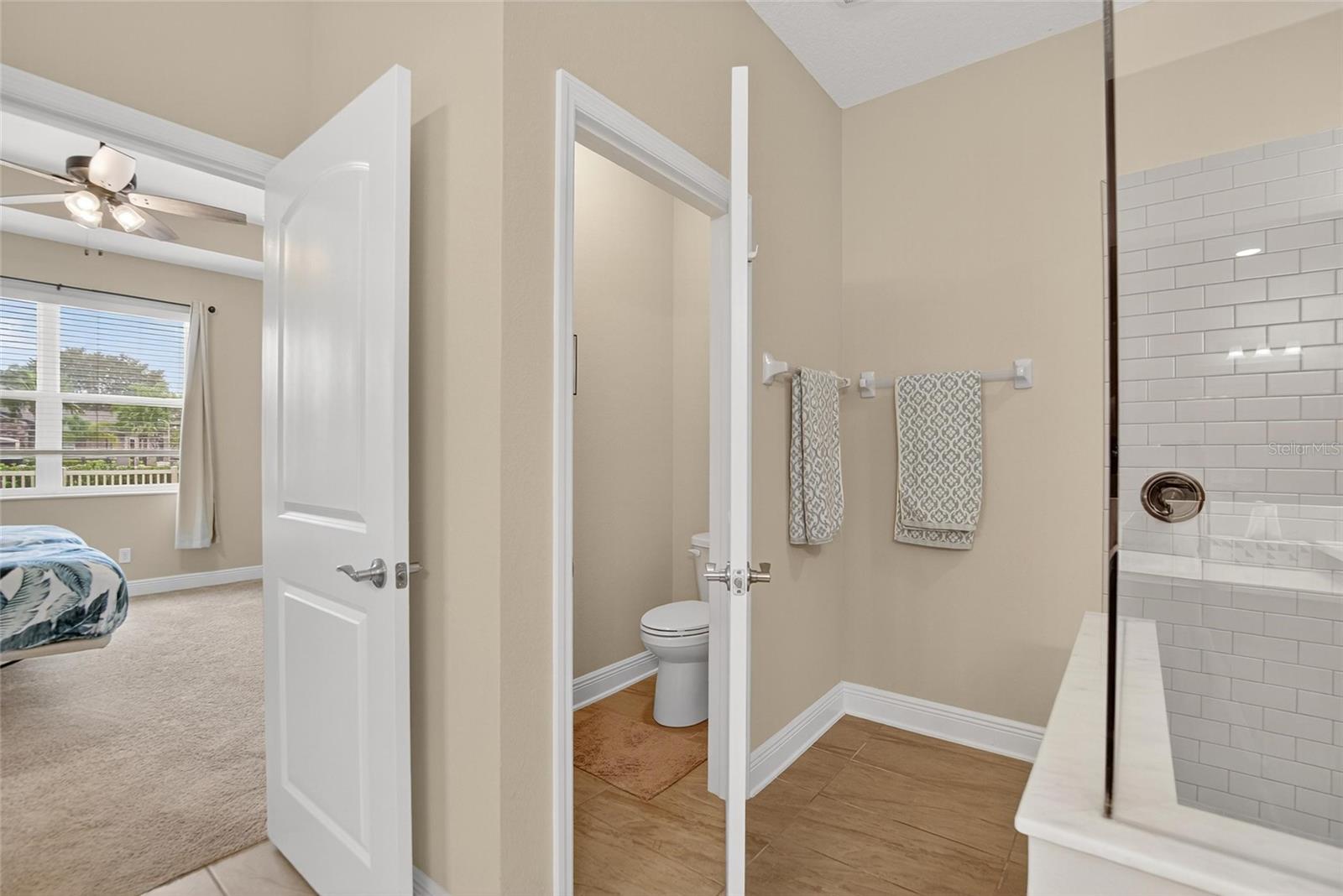 primaty bathroom