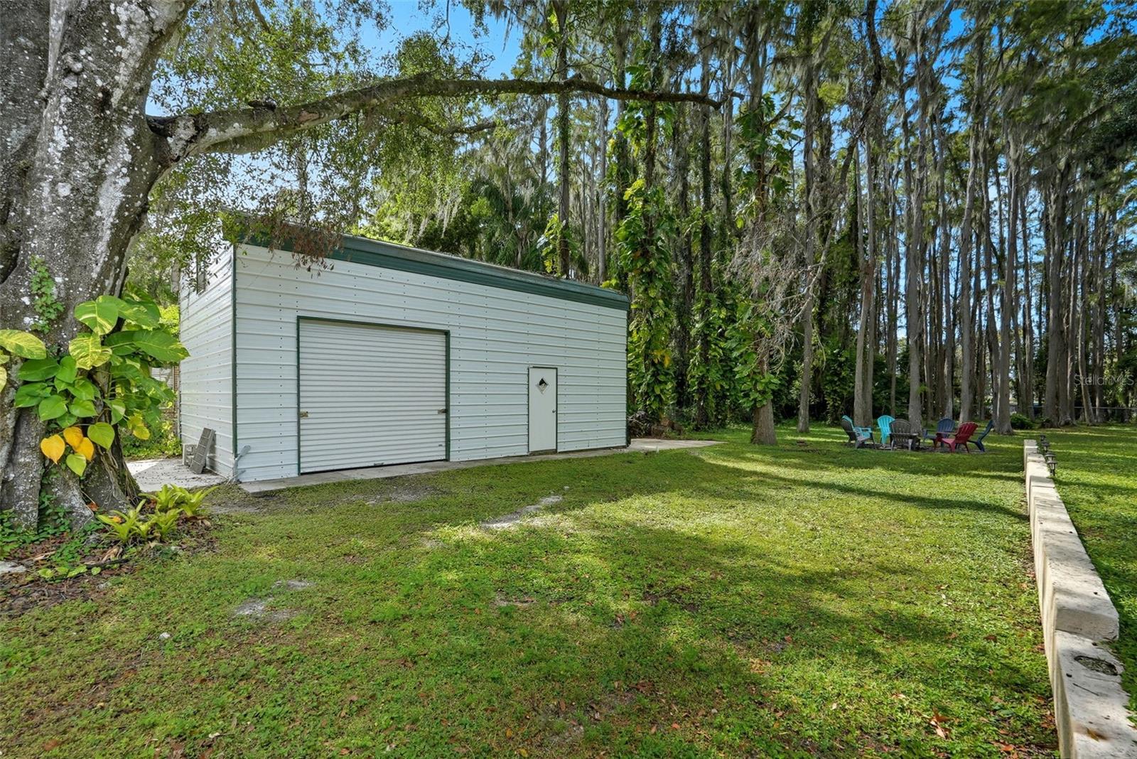 Detached Garage