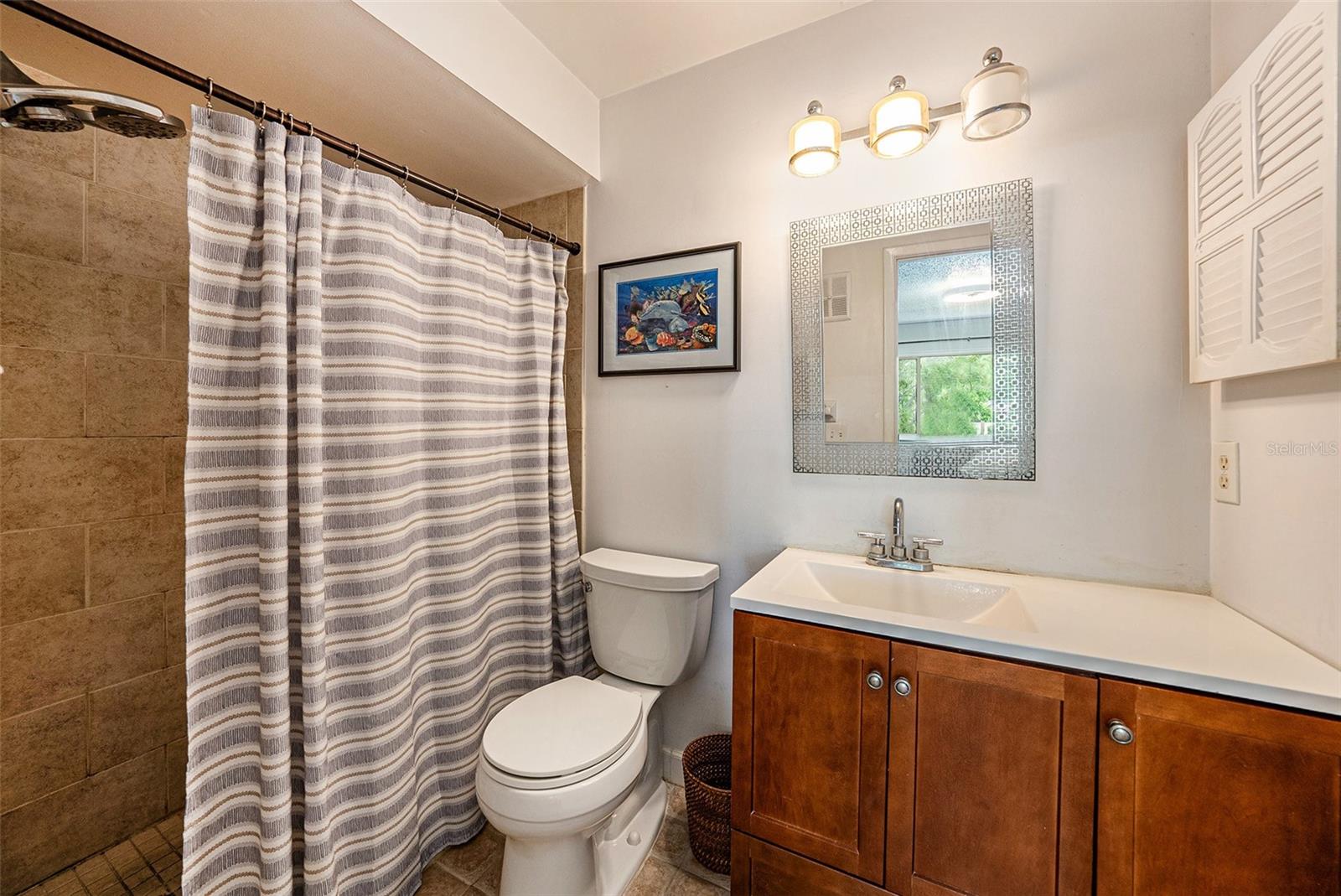 Primary Bed, Bathroom