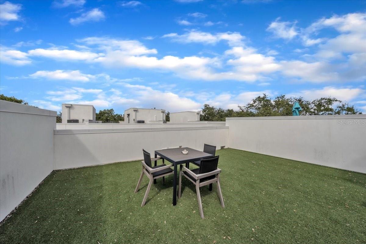 Roof top terrace