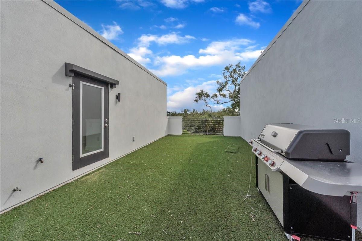 Roof top terrace