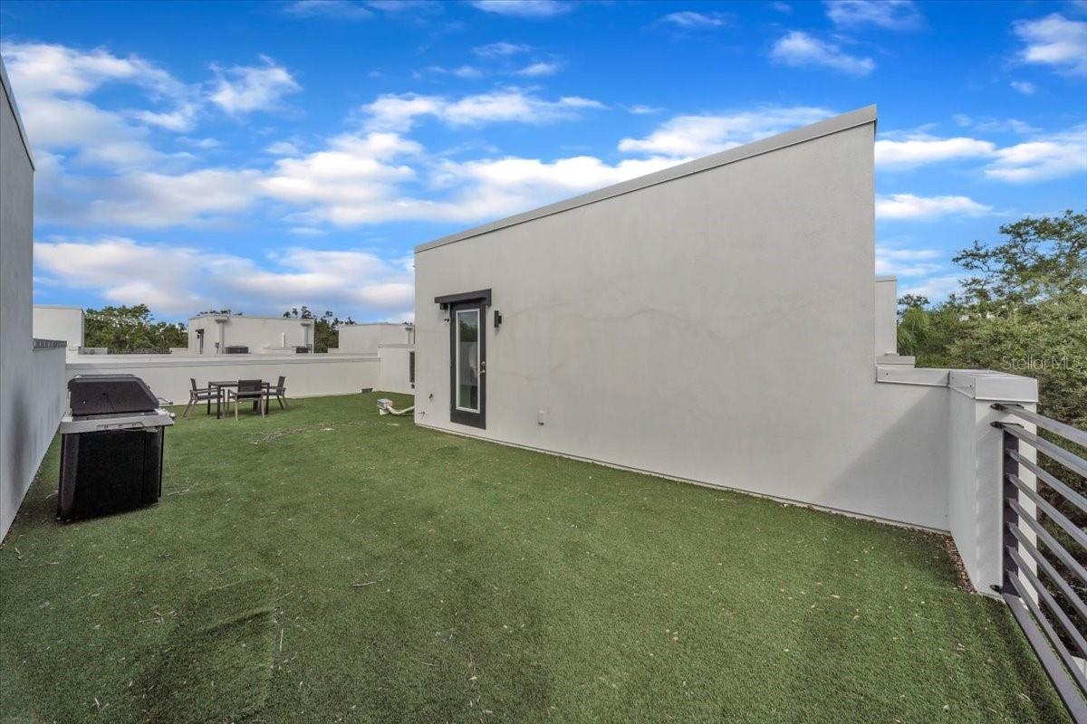 Roof top terrace