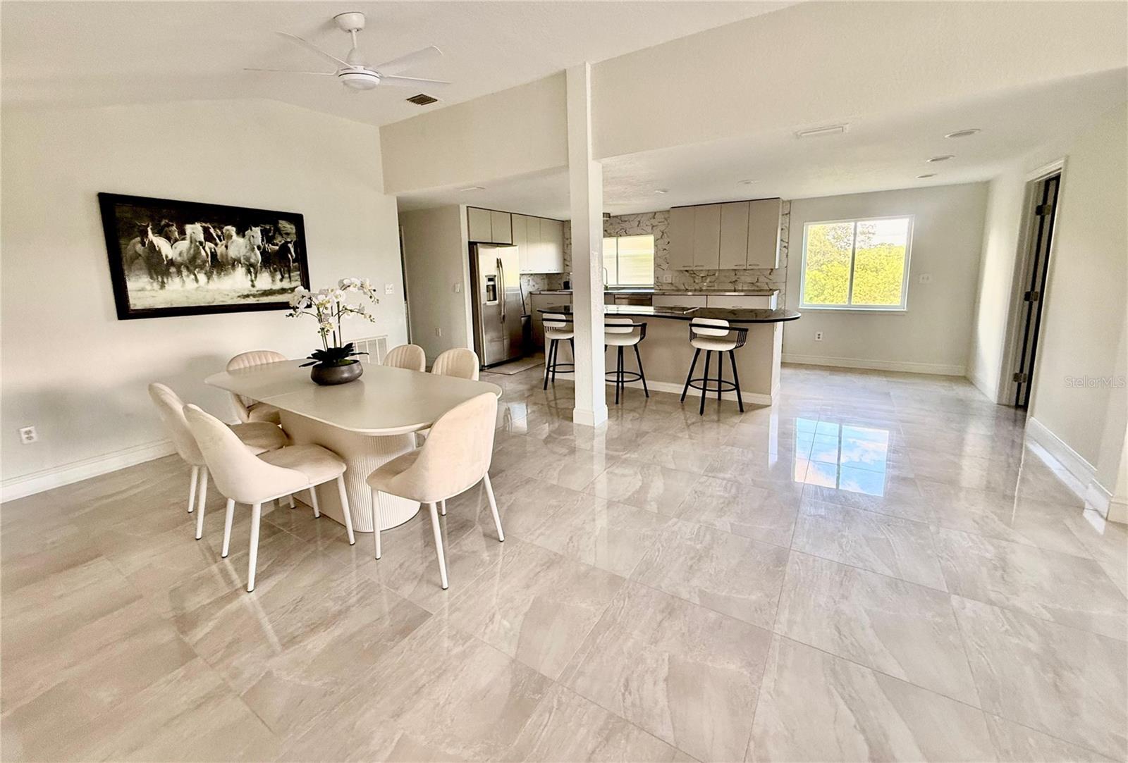 Dining/Living area 2nd floor