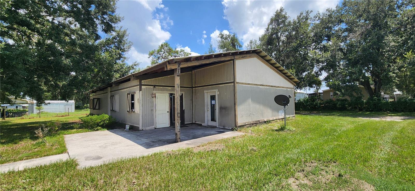 1,122 SF Wood Frame "in-law cottage" behind main house